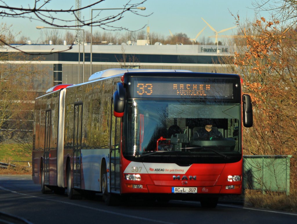 ASEAG Bus 307 als Linie 33 unterwegs am 16.01.2012 auf der Brcke Halifax in Aachen.