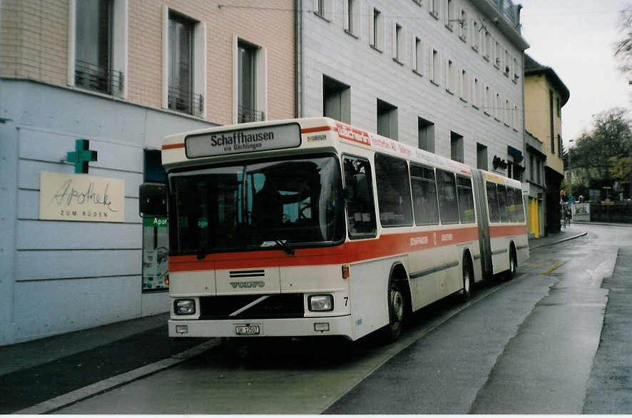 Aus dem Archiv: AS Schleitheim Nr. 7/SH 12'507 Volvo/Hess (ex Nr. 17) am 16. November 1998 Schaffhausen, Bahnhof