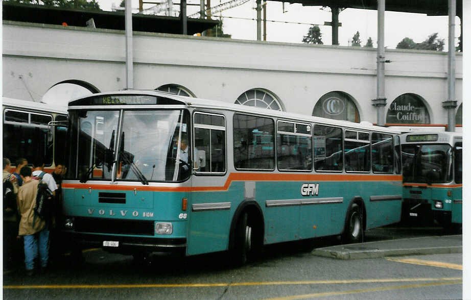 Aus dem Archiv: GFM Fribourg Nr. 68/FR 406 Volvo/Hess am 7. Juli 1998 Fribourg, Bahnhof