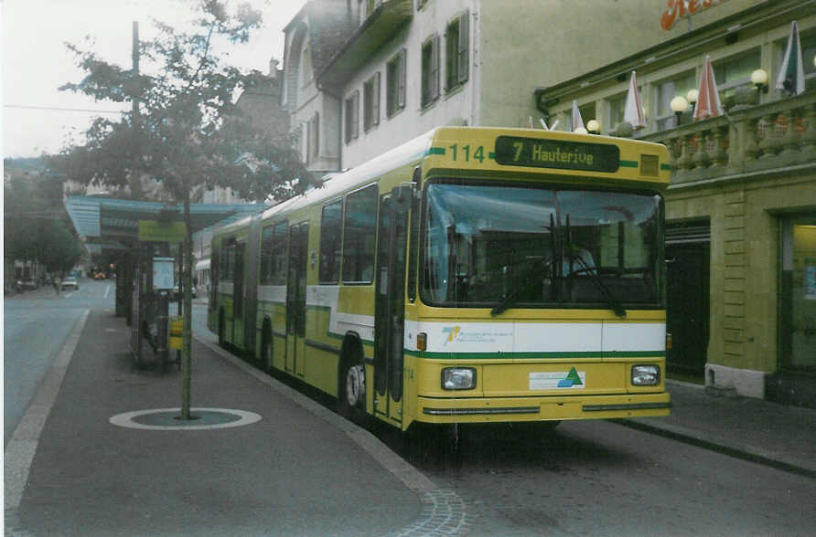 Aus dem Archiv: TN Neuchtel Nr. 114 NAW/Hess Gelenktrolleybus am 7. Oktober 1997 Neuchtel, Place Pury