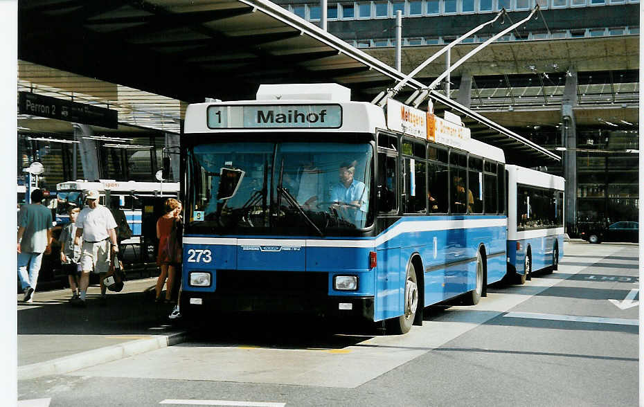 Aus dem Archiv: VBL Luzern Nr. 273 NAW/R&J-Hess Trolleybus am 26. Juli 1999 Luzern, Bahnhof