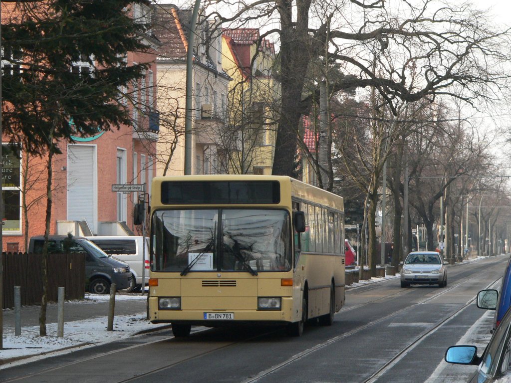 B-BN 781 von Busbetrieb Nieder im Ersatzverkehr als S3. Berlin, Ehrlichstrae, 29.1.2012