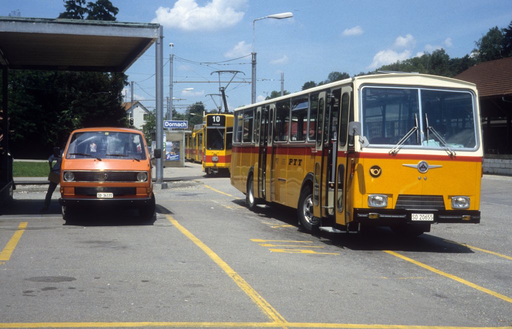 Basel Region, Dornach: PTT-Autobus Dornach Bahnhof am 30. Juni 1987.