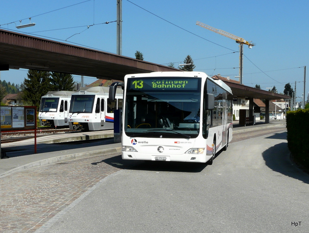 BD WM /SBB - Mercedes Citaro AG 370321 bei der Haltestelle beim Bahnhof Schftland am 17.04.2011