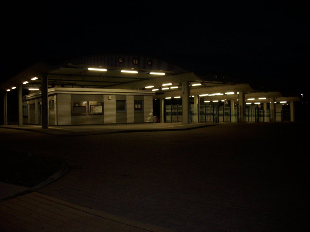 Bereits nach 19:00 Uhr fuhr am 03.Oktober 2009 vom Busbahnhof Bergen/Rgen kein Bus mehr.