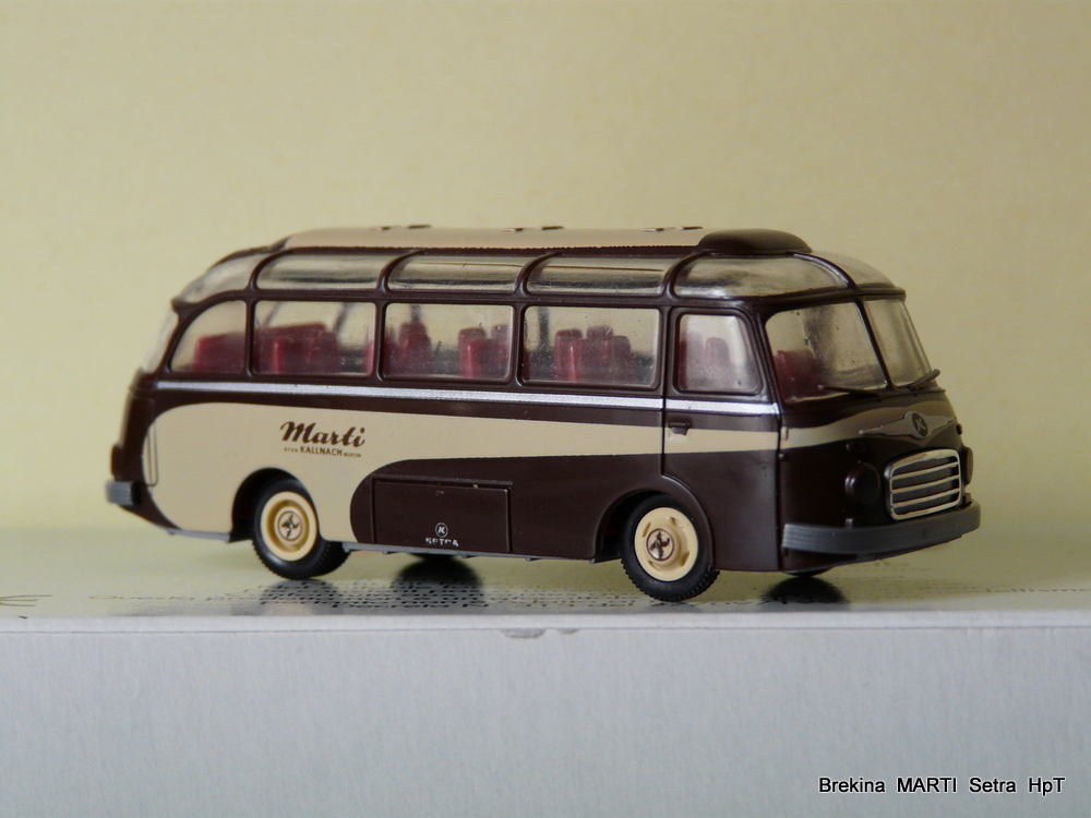 Berkina Modell eines Marti Oldtimer Reisebus