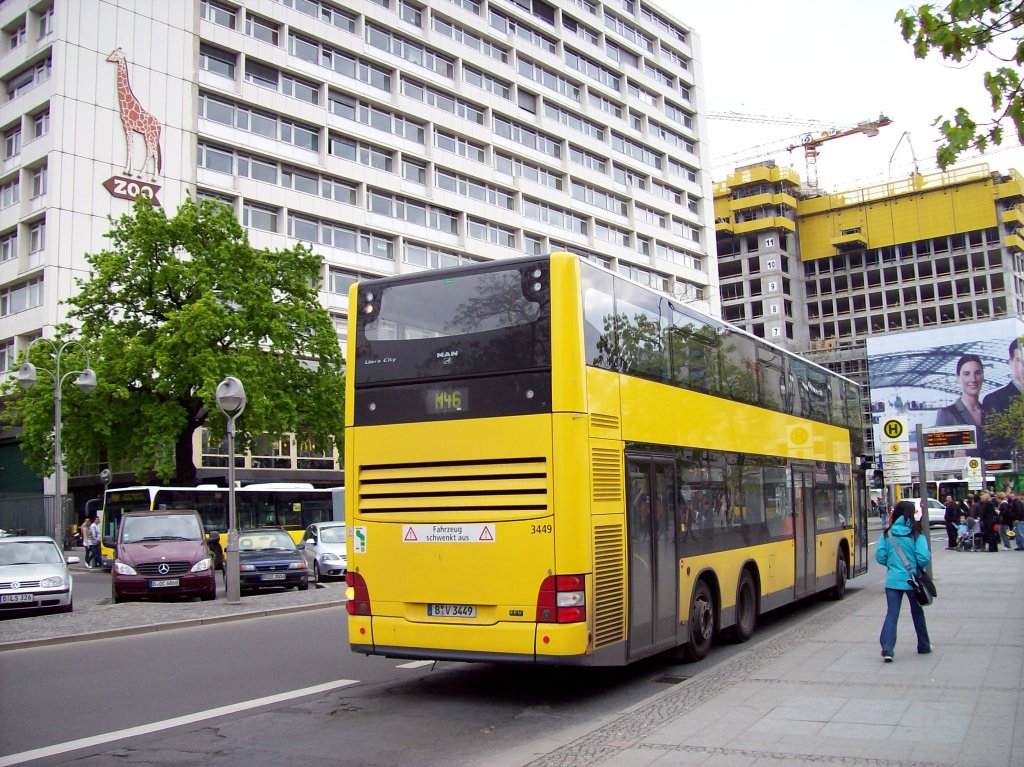 Berlin, Hardenbergplatz, Bf. Zoo, BVG-Linie M46, Bus-Nr. 3449 Abfahrtshaltestelle  