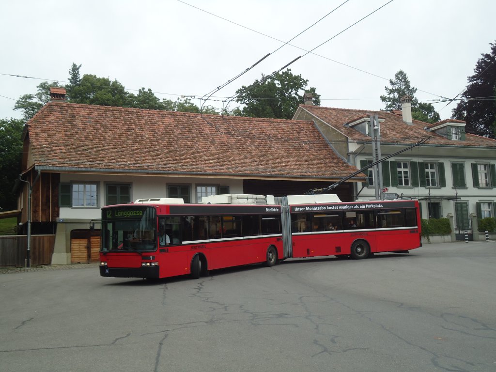 Bernmobil, Bern - Nr. 1 - NAW/Hess Gelenktrolleybus am 24. Juni 2012 in Bern, Zentrum Paul Klee
