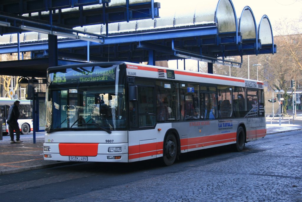 BOGE 9807 (BO KJ 499) am HBF Bochum,2.1.2010.