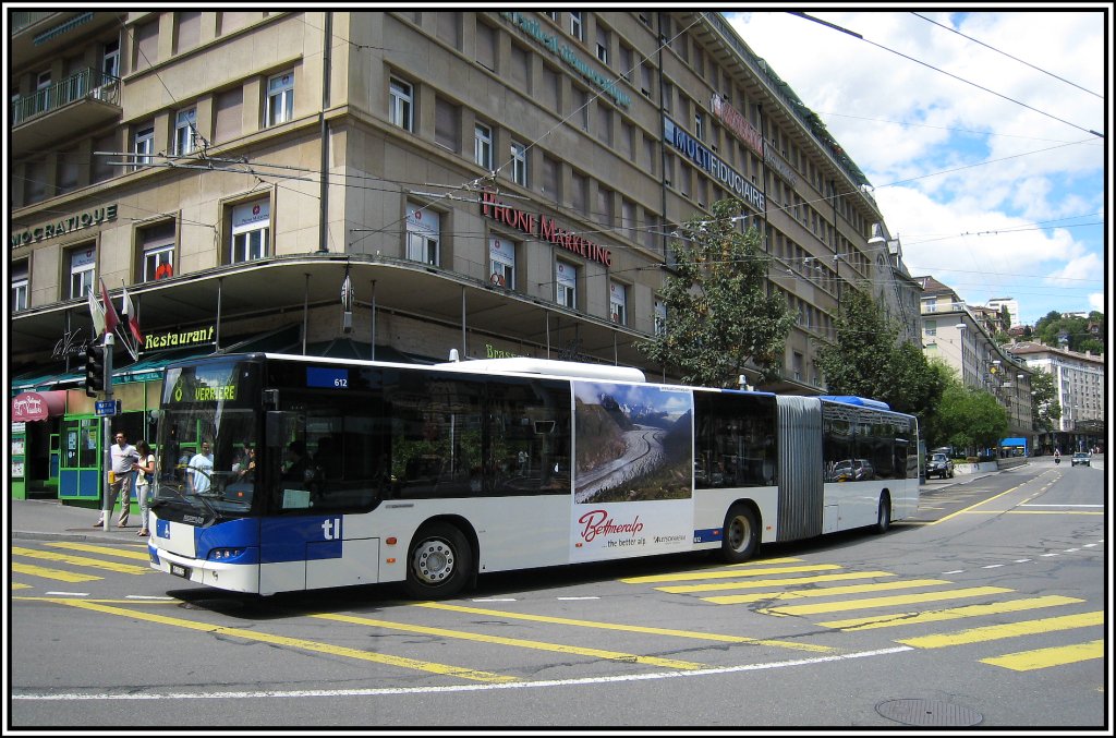 Bus 616 der TL Lausanne, aufgenommen am 25.07.2009 in Lausanne. Auch hier wre ich fr eine Hilfe in Sachen Bustyp dankbar.