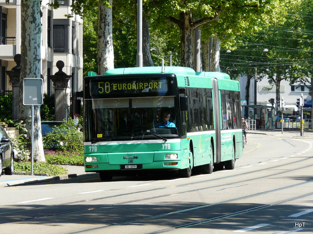BVB - MAN Nr.779  BS 3279 untewrwegs auf der Linie 50 am 24.05.2010