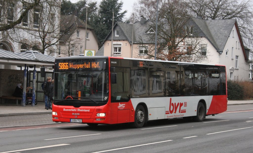 BVR 2201 (D BV 710) mit dem SB66 an der Blumenstr.
21.1.2010