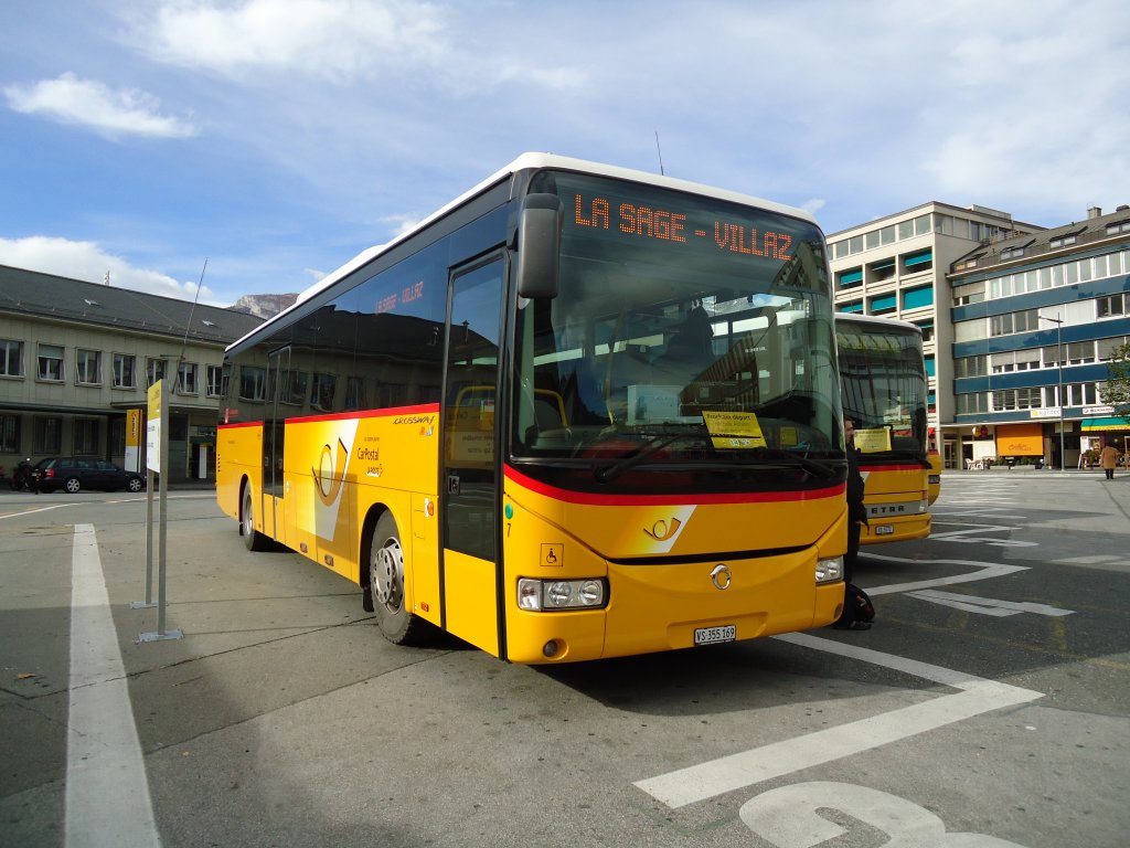 CarPostal Valais Nr. 7/VS 355'169 Irisbus am 1. November 2010 Sion, Bahnhof