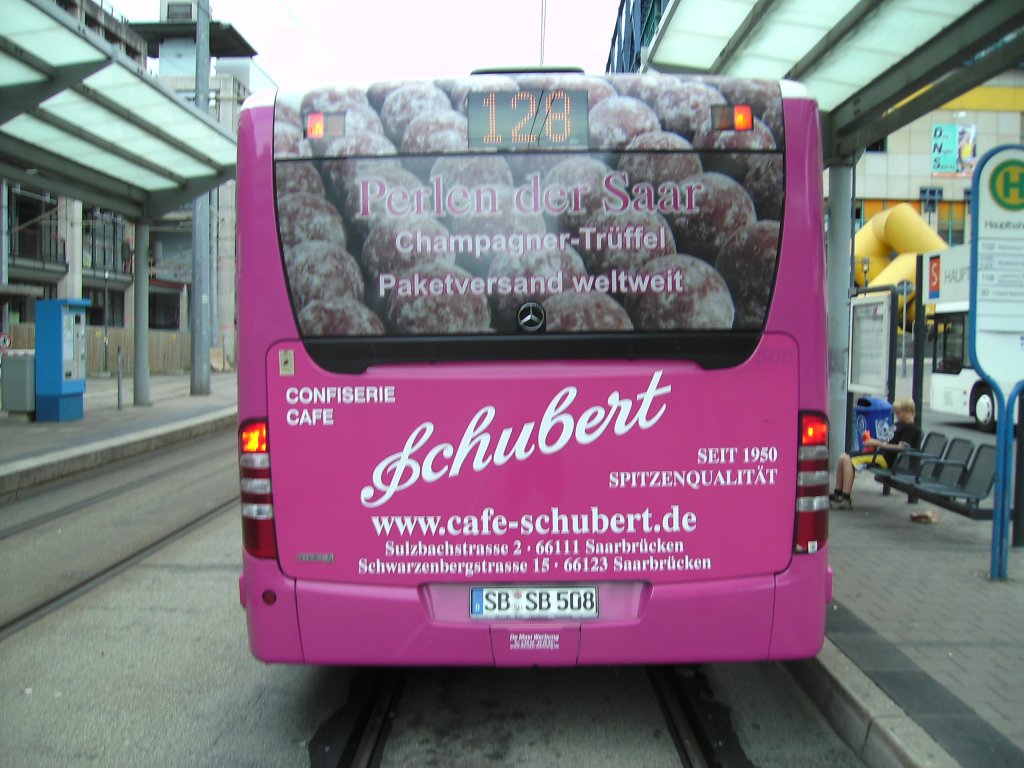 Citaro Bus.Die Aufnahme des Foto war am 12.07.2010 in Saarbrcken am Hauptbahnhof.