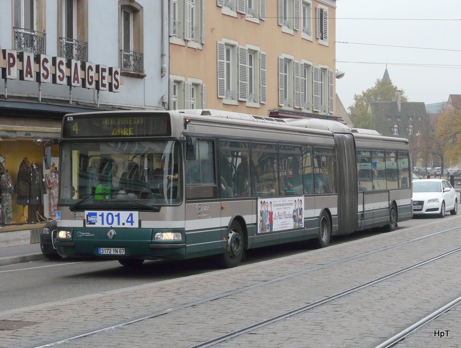 CTS Strasbourg - Renault Nr.575 3172 YN 67 unterwegs auf der Linie 4A in der Stadt Strassburg am 31.10.2009