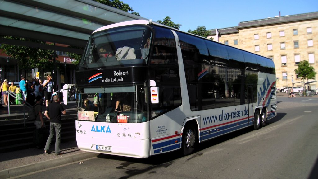 Das Foto des Reisebus habe ich am 16.07.2010 in Saarbrcken gemacht.