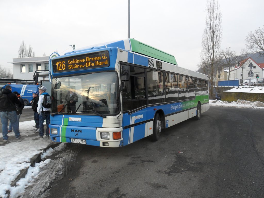 Das Foto zeigt einen MAN Bus von Saarbahn und Bus. Die Aufnahme des Fotos war im Januar 2011.