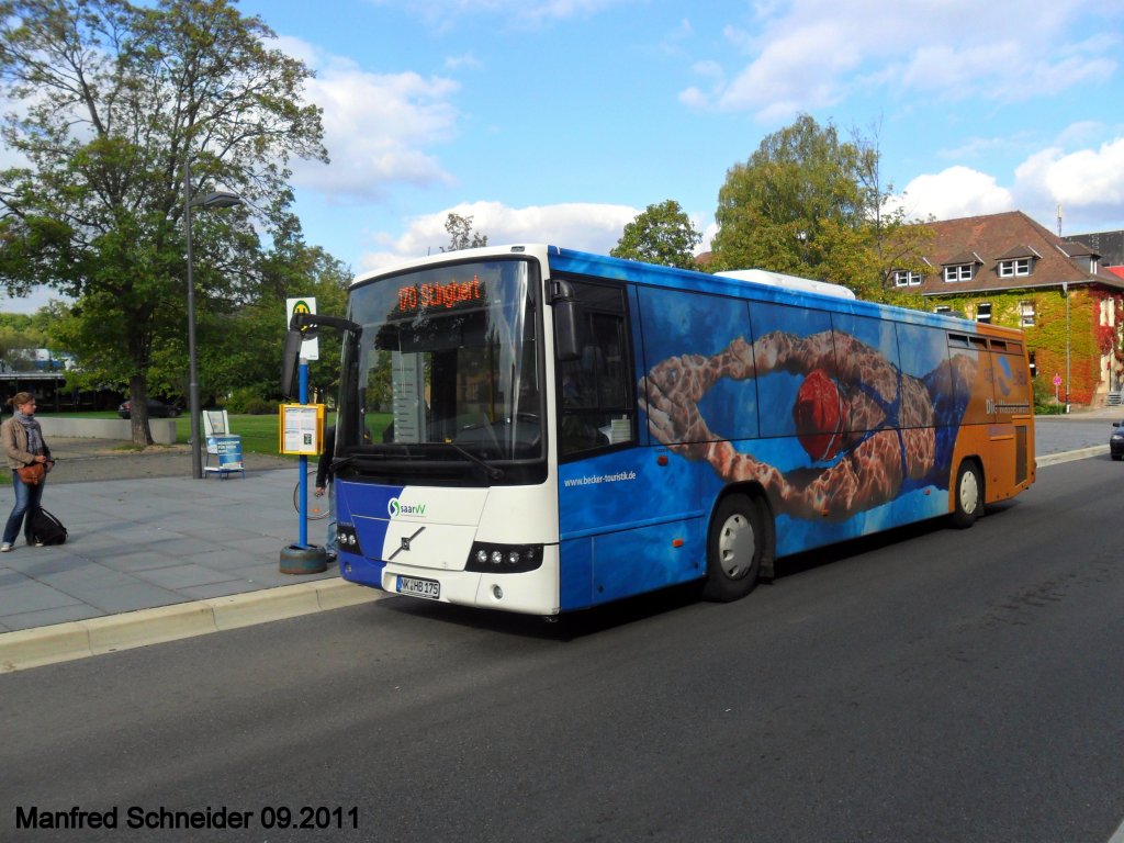 Das Foto zeigt einen Volvo Bus der im Auftrag fr die DB Regional Verkehr fhrt. Aufgenommen habe ich das Bild am 22.09.2011 an der Haltestelle Universitt des Saarlandes.