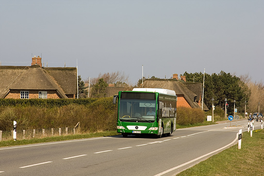 Den Sylter Nobelort Kampen hatte am 10. April 2009 der NF-SV 775 verlassen als der Bus auf der Direktbuslinie 5 aus kommend nach Westerland unterwegs war.