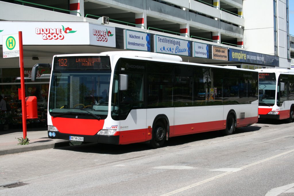 Der HHA Ciraro(Facelift) mit der Nummer 2801 am 05.Mai 2010 auf der Linie 192 am Langenhorner Markt