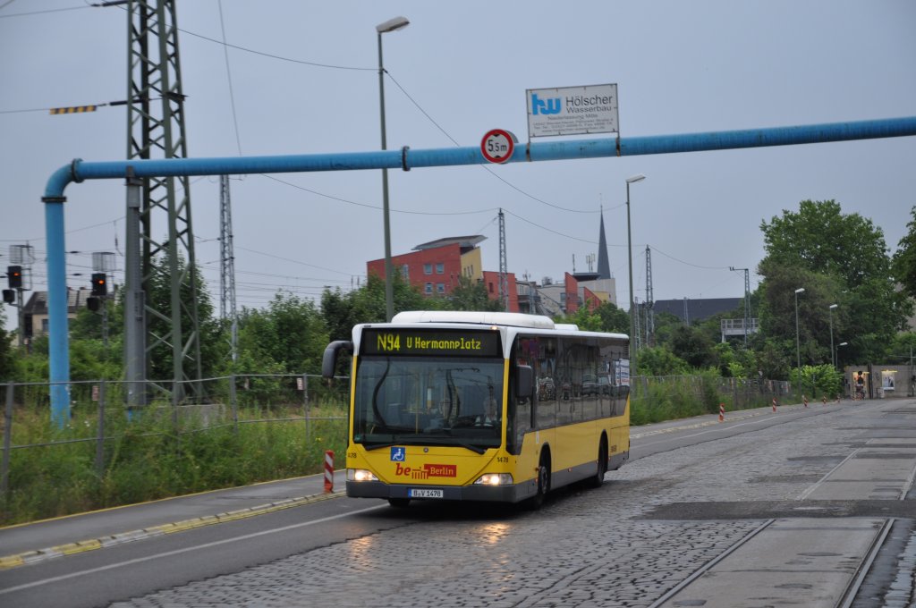 Der N94 wird gleich den S Bahnhof Ostkreuz errreichen 29.05.2011