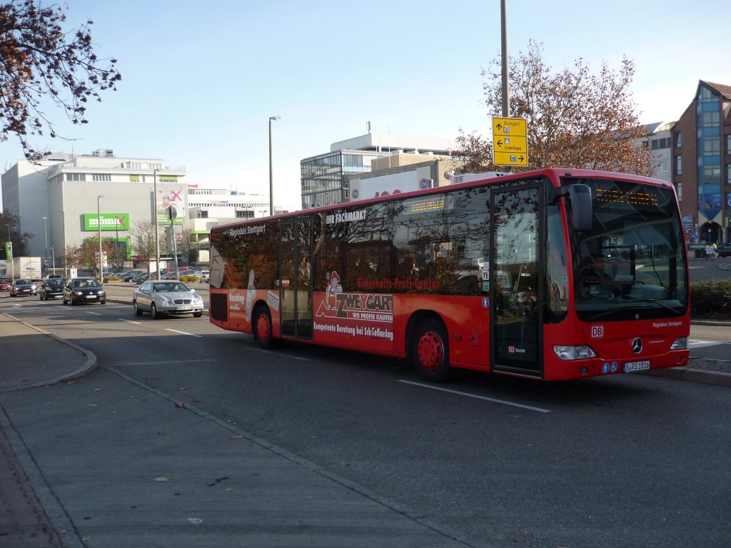 Der RBS-Bus S-RS 1816 fhrt am Bahnhof Bblingen vorbei