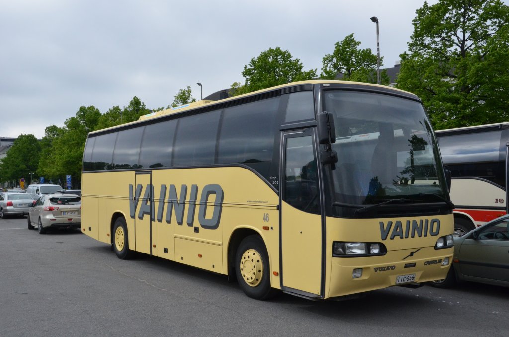 Der Reisebus Volvo Star 502 Carrus von Vainio wurde am Olympiastadion in Helsinki gesehen. 07.06.2012