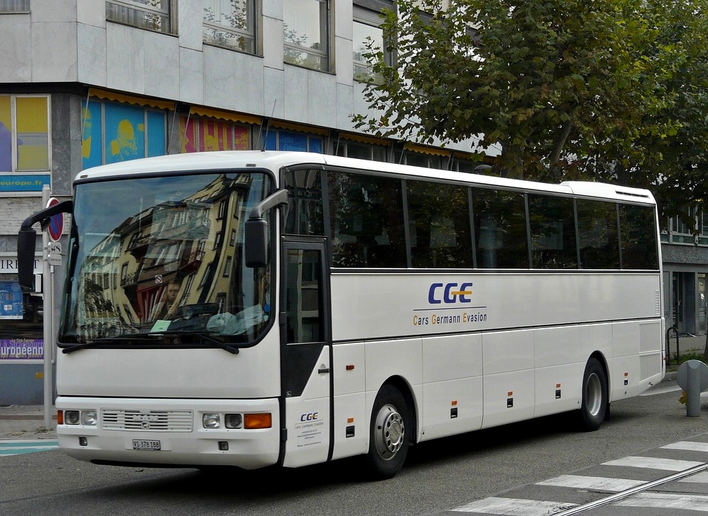 Dieser MAN FRH Bus (Fern-Reise-Hochdecker) war am 30.10.201 in den Strassen von Strasbourg unterwegs.