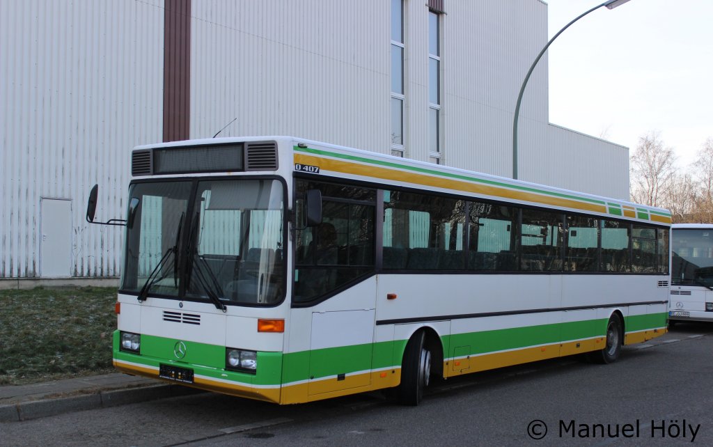 Dieser  MB O 407 steht am 5.2.2012 bei Lingner in Bochum.
Der Vorbesitzer ist leider nicht bekannt.
