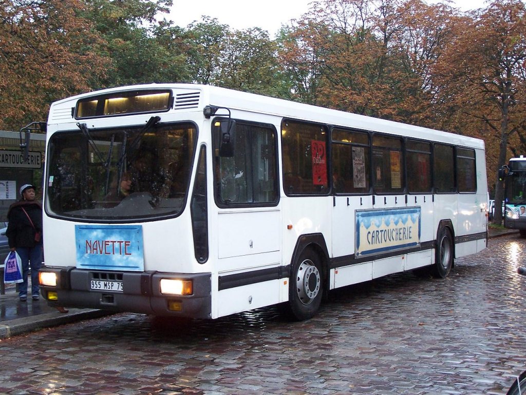 Dieser Renault PR 100.2 ist ein ehemaliger Bus der RATP. Gesehen in Vincennes am 01/10/10.