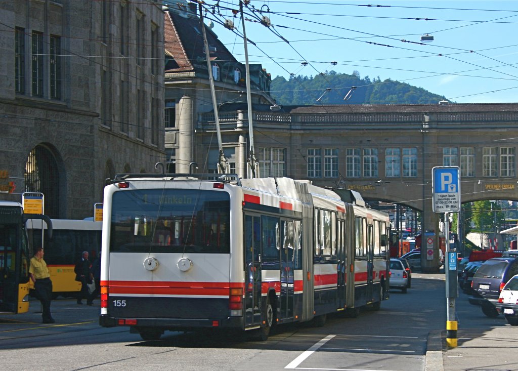 Dreiteiliger (umgebauter) Gelenktrolleybus NAW/Hess VBSG155; St. Gallen, Hauptbahnhof; 9. September 2008
