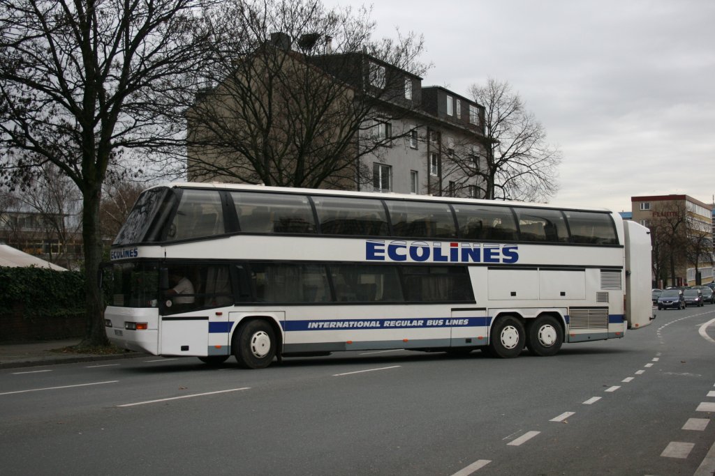 Ecolines  GG 857 aus Litauen aufgenommen auf der Hachestr. in Essen am 25.11.2009.