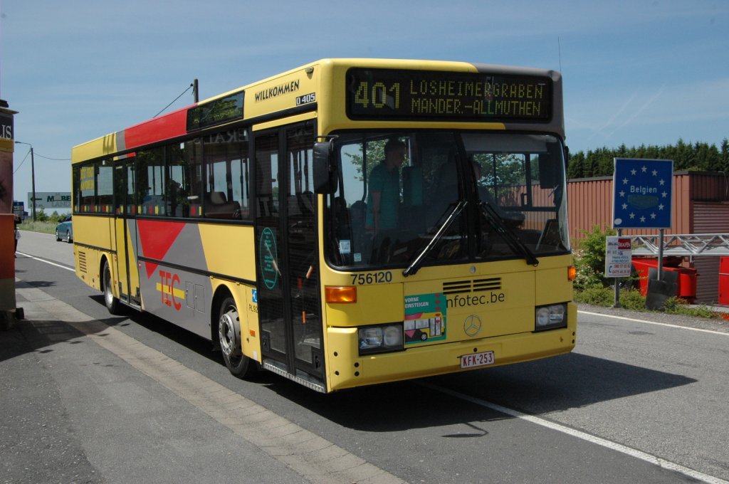 Ein Belgischer Mercedes-Linienbus an einer Haltestelle an der Deutsch-Belgischen Grenze. Aufgenommen am 15.06.2010.  