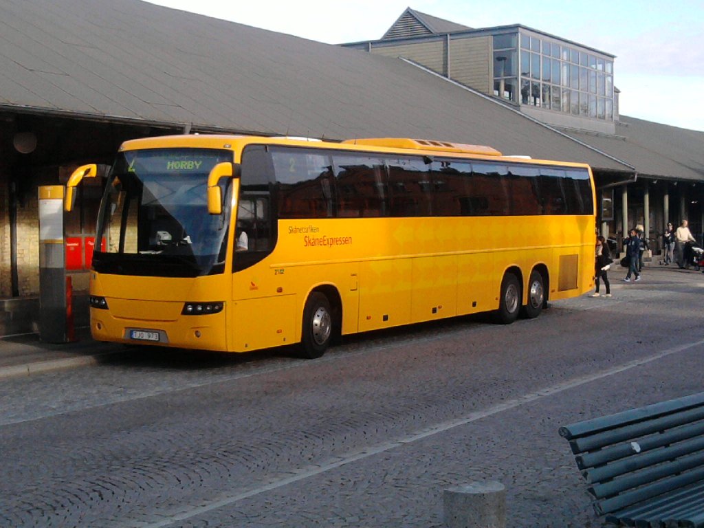 Ein Bus der Skanetrafiken am Bahnhof Lund Central Hier sieht man den SkaneEpressen