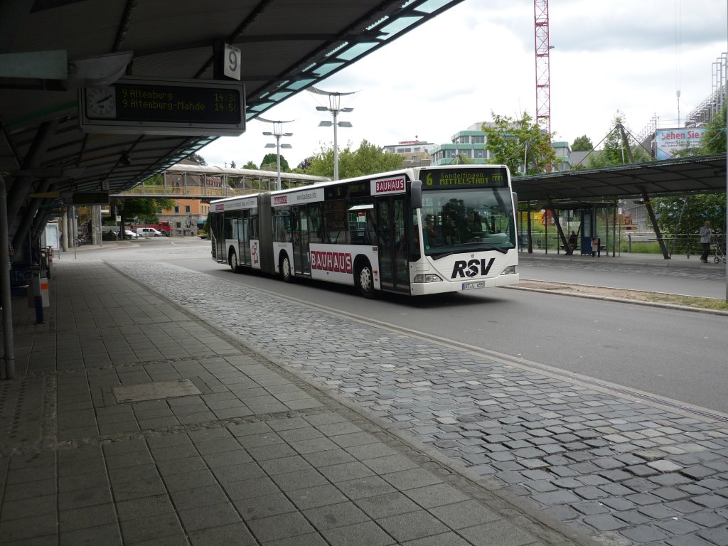 Ein Citaro Gelenkbus auf der Linie 6 nach Mittelstadt der RSV, Reutlingen Abfahrt vom ZOB, Reutlingen.