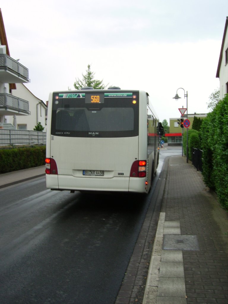 Ein MAN Lions City von Sdhessen Bus am 30.04.11 in Maintal 
