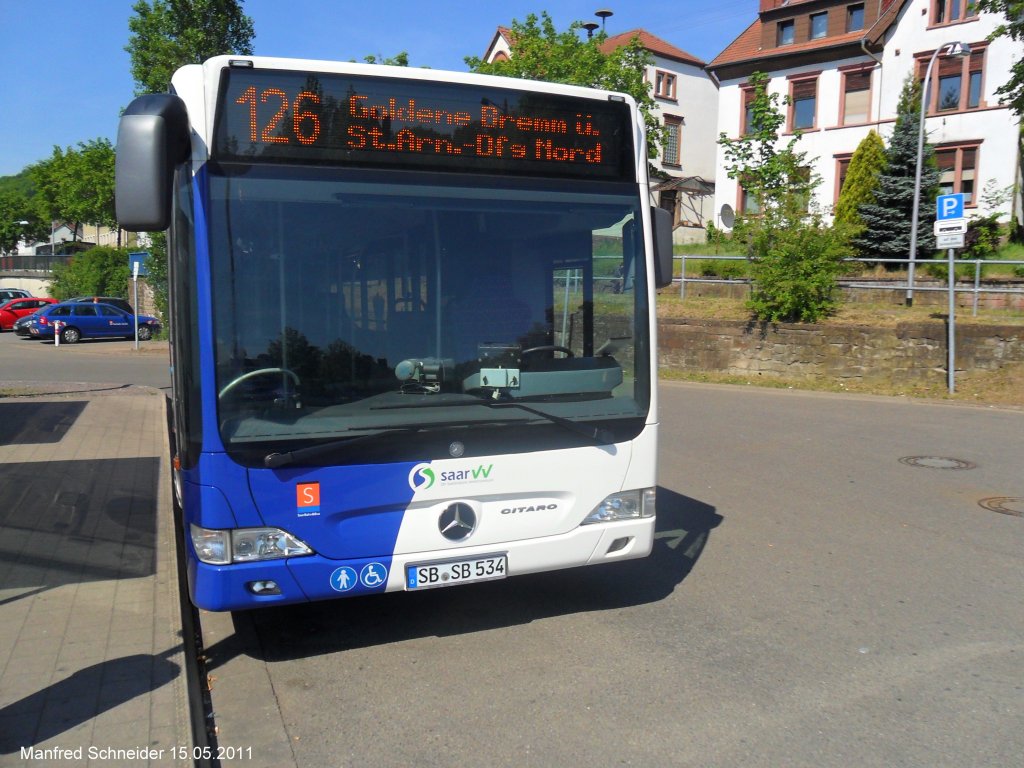 Ein Mercedes Citaro Bus der Firma Saarbahn und Bus steht an der Haltestelle Bahnhof Brebach. Das Foto habe ich am 15.05.2011 gemacht.
