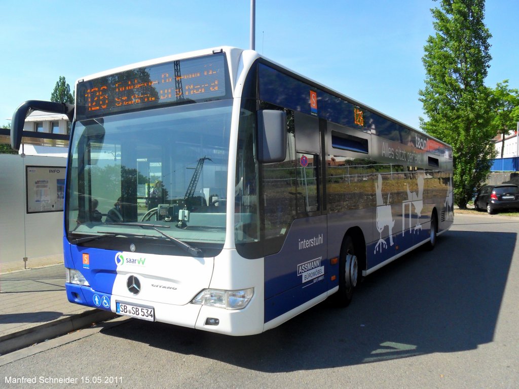 Ein Mercedes Citaro Bus der Firma Saarbahn und Bus steht an der Haltestelle Bahnhof Brebach. Das Foto habe ich am 15.05.2011 gemacht.
