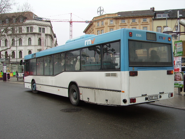 Ein RNV Mercedes Benz 405 in Heidelberg am 24.02.11