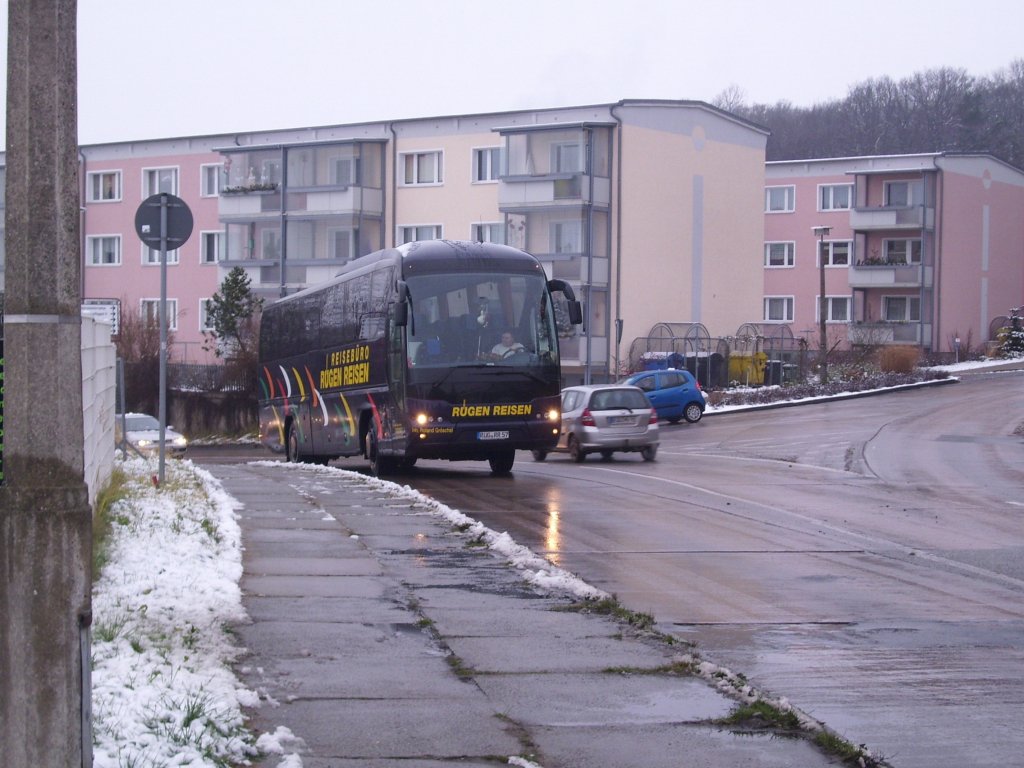 Ein schner Neoplan Tourliner von Rgen Reisen in Bergen am 06.12.2011