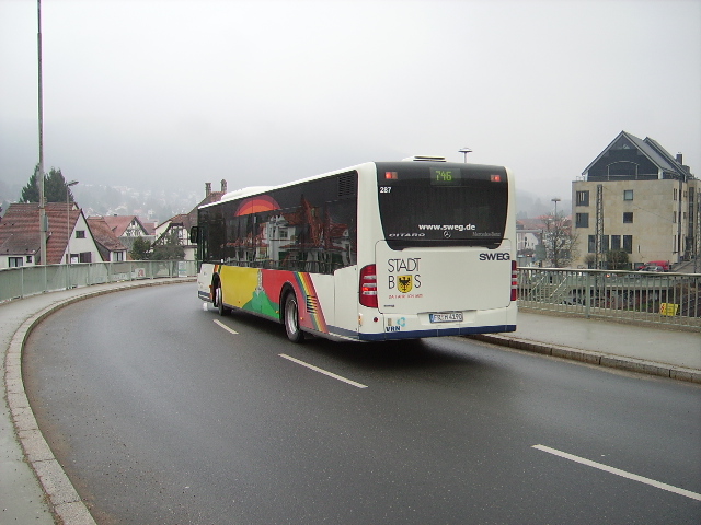 Ein SWEG Citaro als Schlerverkehr Linie 746 in Neckargemnd am 18.02.11