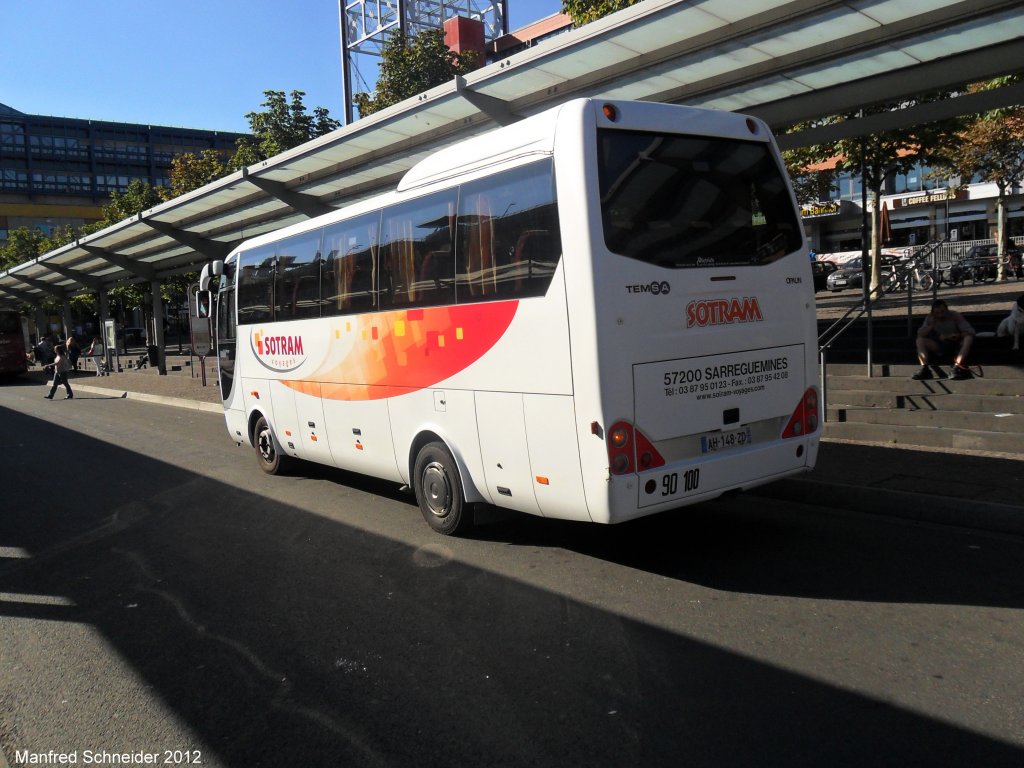 Ein Temsa Reisebus der Firma Sotram Reisen am Hauptbahnhof in Saarbrcken. Das Foto habe ich im August 2012 gemacht.