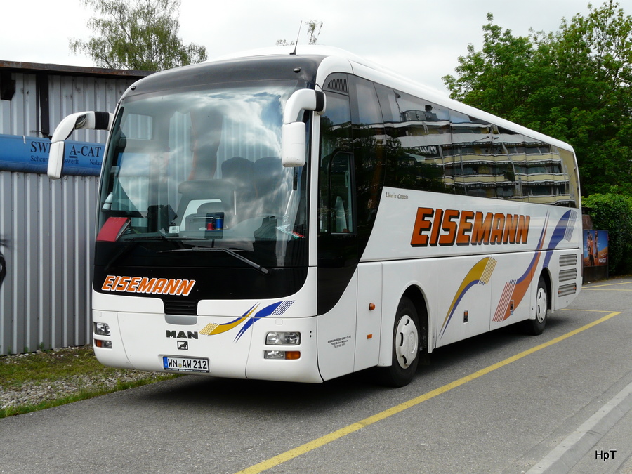 EISEMANN Busreisen - MAN Lion`s Coach abgestellt in Nidau am 21.05.2010