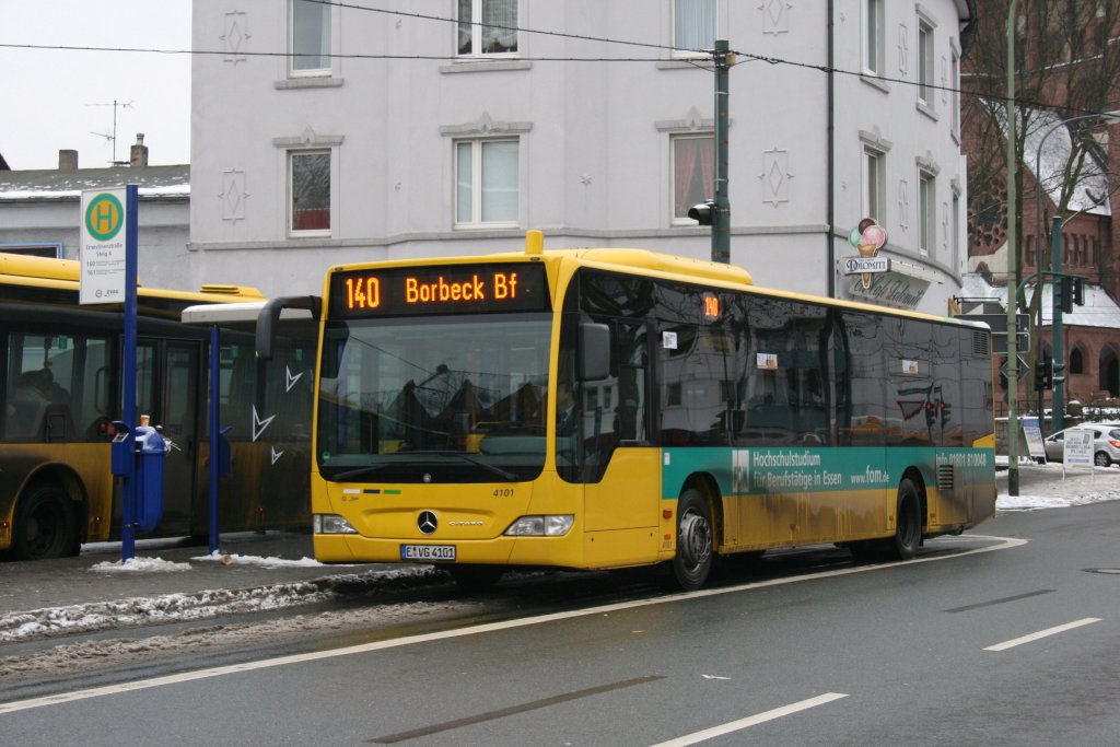 EVAG 4101 (E VG 4101) mit Werbung fr FOM.
Aufgenommen an der Ernestinenstr. in Stoppenberg,12.1.2010.