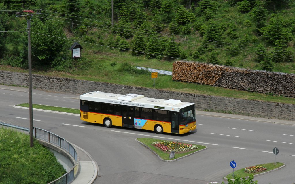 Ex. Postbus Volvo vom Unternehmen Memer Reisen unterwegs bei Niederwasser 2.6.12