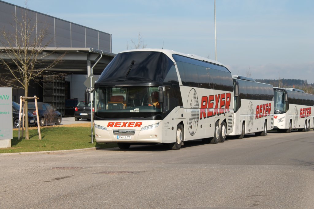 Ganze Bus Flotte in Calw am 15.04.2013 am Gelnde von der Firma Rexer Reisen.