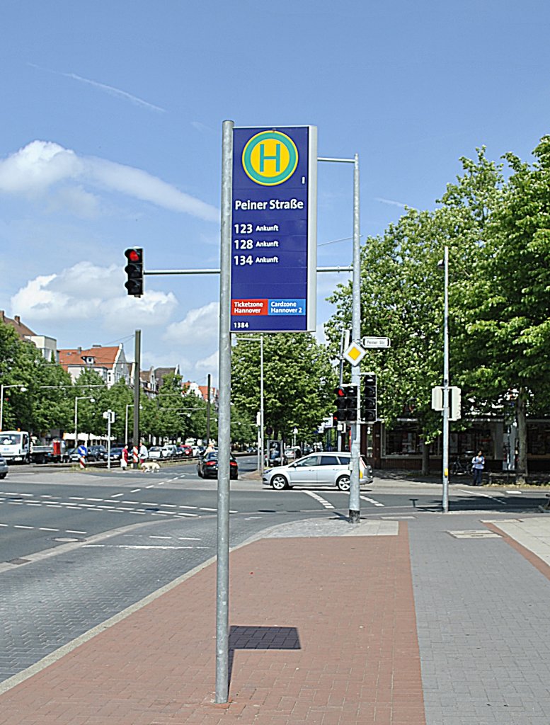 Haltestellen Schild an der Hildesheimer Strae, an 06.06.2011.