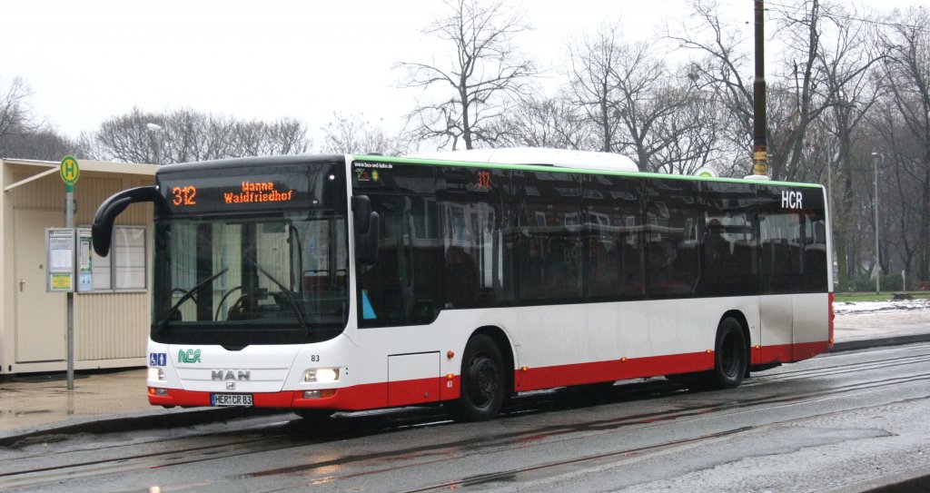 HCR 83 (HER CR 83) mit der Linie 312.
Aufgenommen in Wanne Eickel,17.1.2010.
