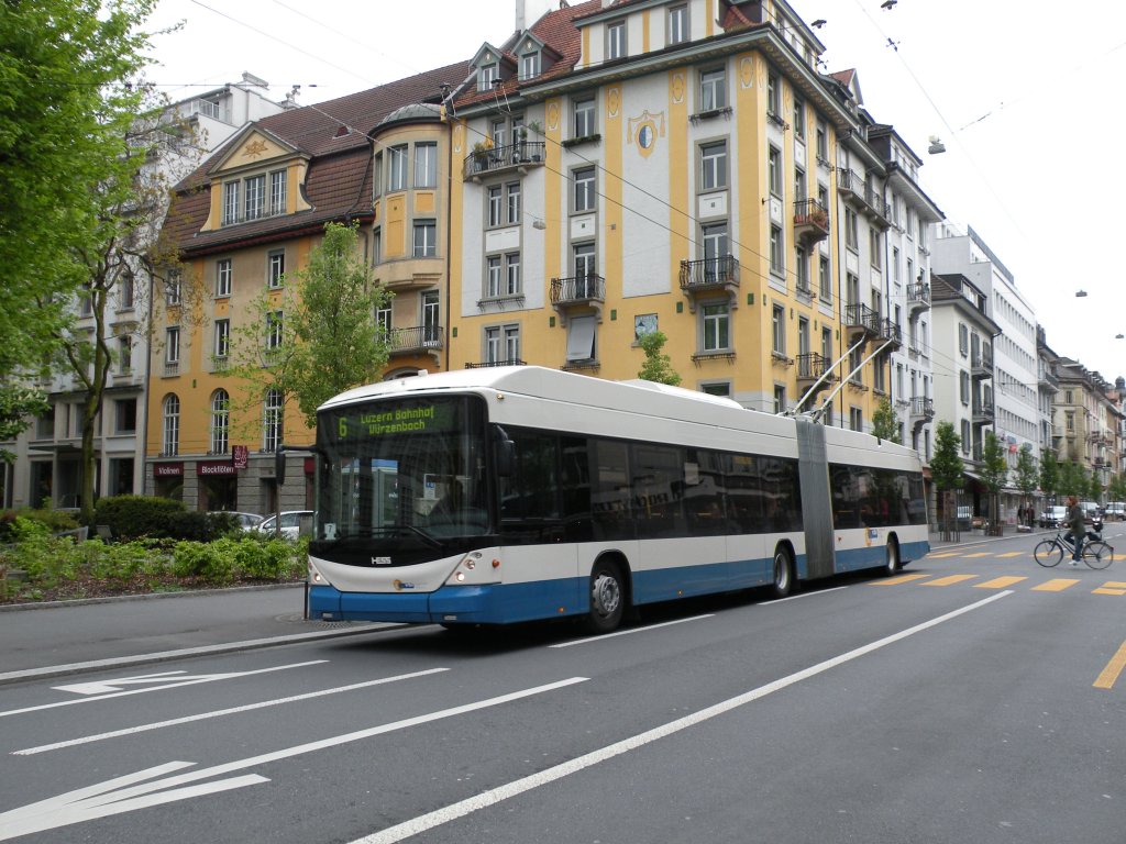 Hess Trolleybus in der Hirschmattstrasse auf der Linie 6. Die Aufnahme stammt vom 04.05.2010.
