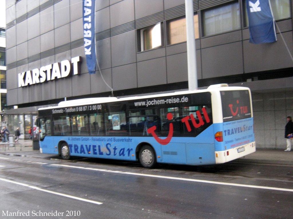 Hier ist ein Citaro Bus der Firma Jochem aus Saarlouis zu sehen.Die Aufnahme des Foto war am 30.09.2010 in Saarbrcken.